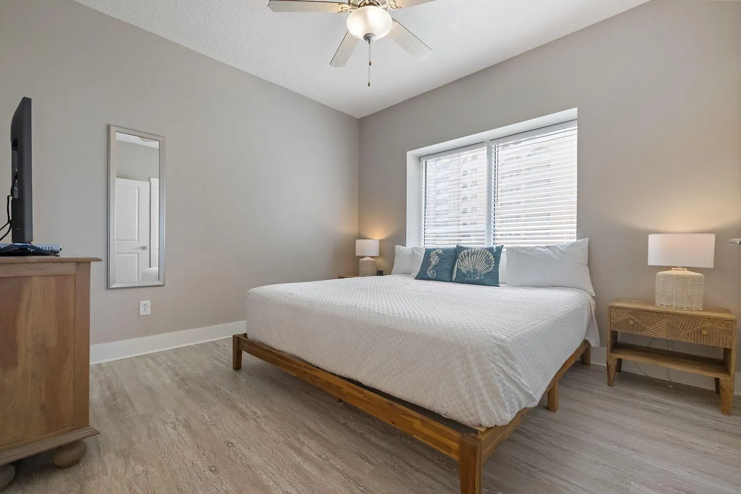 Calypso 3- 501 Apartment Panama City Beach